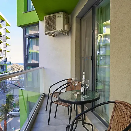 Bianca By Alz Apartment *