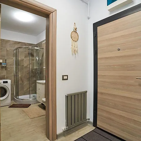 Bianca By Alz Năvodari