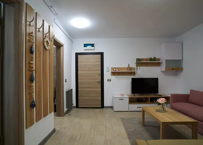 Bianca By Alz アパート ナボダリ